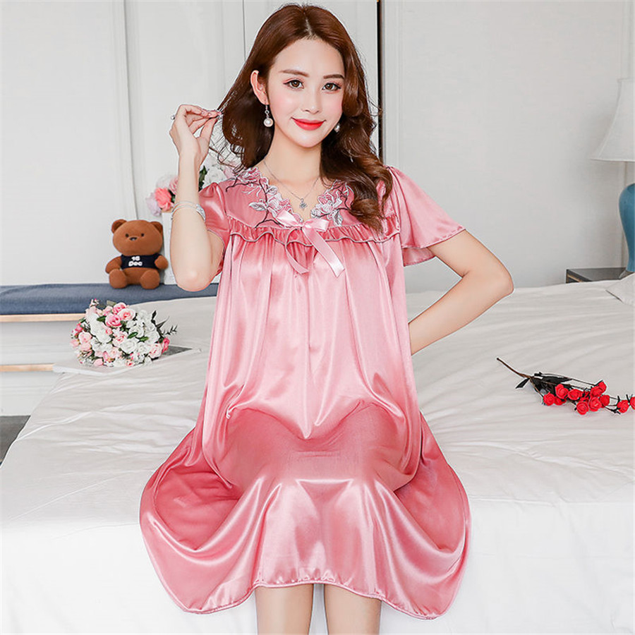 NEW Summer Ice Silk Nightgown  - Robe Silk Women recensie en prijs