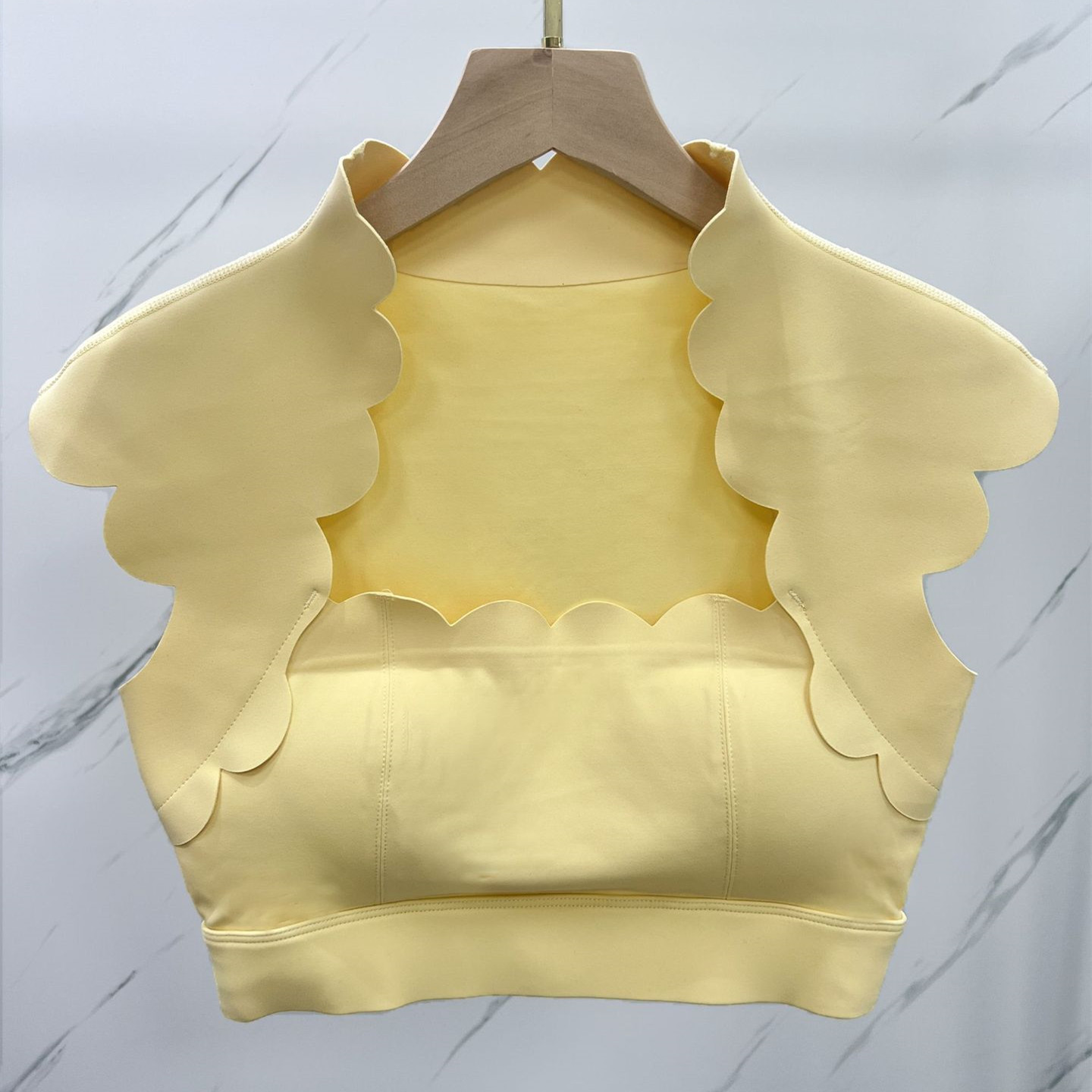 Pad Wavy Women Sports Vest Yog - Sports Bra High Impact recensie en prijs